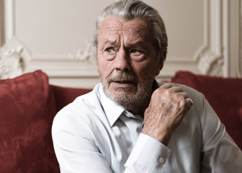 “Il est malade” : les déchirantes révélations de l&rsquo;avocate d’Alain Delon sur son état de santé préoccupant (ZAPTV)