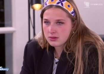“Ça me rend folle” : Héléna (Star Academy) craque et fond en larmes face à Lucie Bernardoni