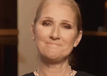 Céline Dion fait son retour avec ses trois fils, qui sont méconnaissables.