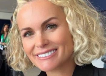 Laeticia Hallyday : la veuve de Johnny passe ses vacances avec le fils d'un célèbre chanteur 10 Laeticia Hallyday : la veuve de Johnny passe ses vacances avec le fils d'un célèbre chanteur Laeticia Hallyday : la veuve de Johnny passe ses vacances avec le fils d’un célèbre chanteur