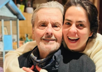 VIDÉO – Alain Delon, sa fille Anouchka coupe court aux rumeurs : “C’est pas un légume !”