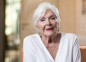 Line Renaud évoque son avortement, voulu par son mari Loulou Gasté : “Je suppliais pour qu’il change d’avis”