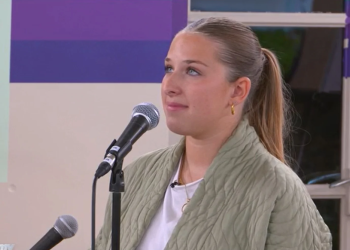 Star Academy : cette information au sujet d'Héléna qui laisse les téléspectateurs perplexes 12 Star Academy : cette information au sujet d'Héléna qui laisse les téléspectateurs perplexes Star Academy : Héléna distante avec Pierre ? L’académicien déçu par leurs retrouvailles au château