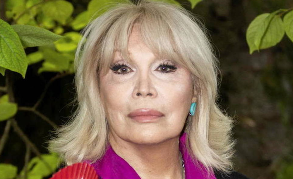 Capture decran 2024 02 12 094407 Amanda Lear