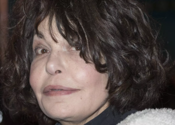 « J&rsquo;ai été menottée » : Isabelle Mergault raconte cette fois où elle a fait de la garde à vue (ZAPTV)