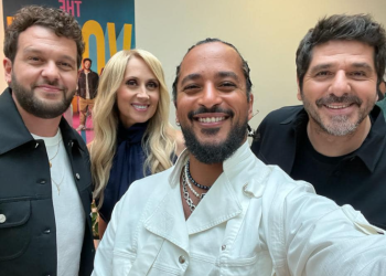 "Transformer la souffrance" : Lara Fabian évoque sa collaboration avec Slimane sur la chanson Ta peine et nous explique l'origine du morceau 18 "Transformer la souffrance" : Lara Fabian évoque sa collaboration avec Slimane sur la chanson Ta peine et nous explique l'origine du morceau « Transformer la souffrance » : Lara Fabian évoque sa collaboration avec Slimane sur la chanson Ta peine et nous explique l’origine du morceau