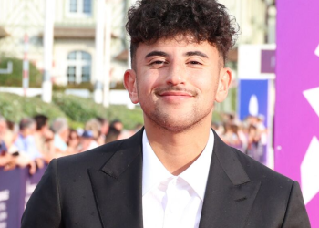 “Une double peine” : Just Riadh brise le silence concernant son agression au couteau 7 “Une double peine” : Just Riadh brise le silence concernant son agression au couteau “Une double peine” : Just Riadh brise le silence concernant son agression au couteau