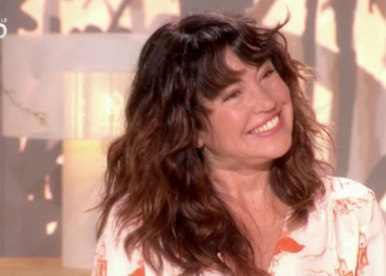 Elsa Wolinski : cette “jolie histoire d’un an” qu’elle a vécue avec un acteur français