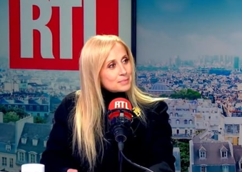 Lara Fabian de retour aux Enfoirés : comment son arrivée dans la troupe a “changé sa carrière” 11 Lara Fabian de retour aux Enfoirés : comment son arrivée dans la troupe a “changé sa carrière” Lara Fabian de retour aux Enfoirés : comment son arrivée dans la troupe a “changé sa carrière”