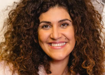 Miss Allemagne 2024 : Apameh Schönauer harcelée à cause de son physique et de son âge 10 Miss Allemagne 2024 : Apameh Schönauer harcelée à cause de son physique et de son âge Miss Allemagne 2024 : Apameh Schönauer harcelée à cause de son physique et de son âge