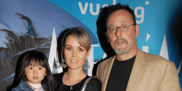 Jean Reno est-il proche de Jade Hallyday dont il est le parrain ? « Elle habite loin » reconnaît l’acteur