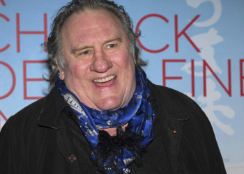 Gérard Depardieu : la vérité sur les vidéos qui font tant parler 9 Gérard Depardieu : la vérité sur les vidéos qui font tant parler Gérard Depardieu : la vérité sur les vidéos qui font tant parler