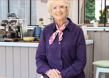 "J'ai tout fait à mon âge !" : Mercotte fait des confidences osées sur sa vie privée dans Le Meilleur pâtissier 4 "J'ai tout fait à mon âge !" : Mercotte fait des confidences osées sur sa vie privée dans Le Meilleur pâtissier « J’ai tout fait à mon âge ! » : Mercotte fait des confidences osées sur sa vie privée dans Le Meilleur pâtissier