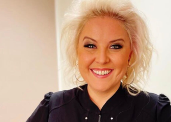 “J’ai fait dix tonneaux au-dessus de l’autoroute” : Marlène Schaff (Star Academy) évoque ce grave accident qui a changé sa vie 16 “J’ai fait dix tonneaux au-dessus de l’autoroute” : Marlène Schaff (Star Academy) évoque ce grave accident qui a changé sa vie “J’ai fait dix tonneaux au-dessus de l’autoroute” : Marlène Schaff (Star Academy) évoque ce grave accident qui a changé sa vie