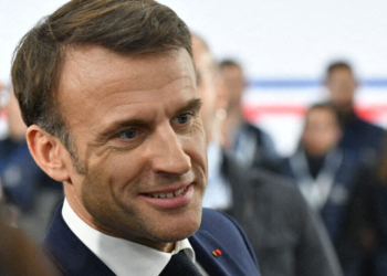 Emmanuel Macron pousse un coup de gueule : “Personne n’aura les fesses au sec” 8 Emmanuel Macron pousse un coup de gueule : “Personne n’aura les fesses au sec” Emmanuel Macron pousse un coup de gueule : “Personne n’aura les fesses au sec”