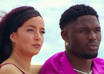 "Du grand divertissement" : la confrontation entre Timothy et Salomé dans L'île de la tentation amuse les internautes 9 "Du grand divertissement" : la confrontation entre Timothy et Salomé dans L'île de la tentation amuse les internautes « Du grand divertissement » : la confrontation entre Timothy et Salomé dans L’île de la tentation amuse les internautes