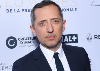 VIDÉO - Gad Elmaleh grand-père, ses tendres confidences : “C'est une immense joie” 4 VIDÉO - Gad Elmaleh grand-père, ses tendres confidences : “C'est une immense joie” VIDÉO – Gad Elmaleh grand-père, ses tendres confidences : “C’est une immense joie”