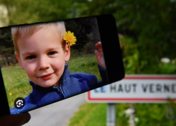 Disparition d’Émile : le petit garçon toujours vivant ? “Possible”, selon le patron de la gendarmerie 15 Disparition d’Émile : le petit garçon toujours vivant ? “Possible”, selon le patron de la gendarmerie Disparition d’Émile : le petit garçon toujours vivant ? “Possible”, selon le patron de la gendarmerie