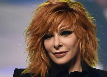 Mylène Farmer de retour : un album annoncé, un détail met en colère les fans 6 Mylène Farmer de retour : un album annoncé, un détail met en colère les fans Mylène Farmer de retour : un album annoncé, un détail met en colère les fans