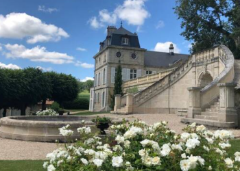 Et si on se rencontrait : dans quel château est enregistrée l'émission de dating de M6 ? 12 Et si on se rencontrait : dans quel château est enregistrée l'émission de dating de M6 ? Et si on se rencontrait : dans quel château est enregistrée l’émission de dating de M6 ?