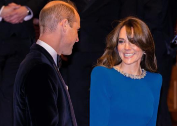 "Ils disent que ce n'est pas elle" : les révélations du témoin qui a pris la vidéo de Kate Middleton et William 8 "Ils disent que ce n'est pas elle" : les révélations du témoin qui a pris la vidéo de Kate Middleton et William « Ils disent que ce n’est pas elle » : les révélations du témoin qui a pris la vidéo de Kate Middleton et William