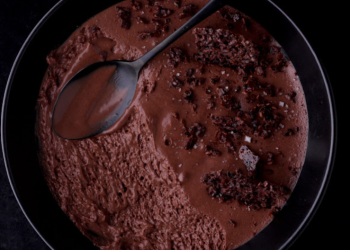 Mousse au chocolat : la recette onctueuse de Cyril Lignac 9 Mousse au chocolat : la recette onctueuse de Cyril Lignac Mousse au chocolat : la recette onctueuse de Cyril Lignac