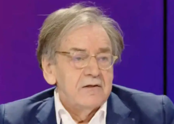 Alain Finkielkraut raillé sur la Toile après s'être agacé d'avoir été interrompu sur BFMTV pour annoncer la mort du petit Emile (ZAPTV) 5 Alain Finkielkraut raillé sur la Toile après s'être agacé d'avoir été interrompu sur BFMTV pour annoncer la mort du petit Emile (ZAPTV) Alain Finkielkraut raillé sur la Toile après s’être agacé d’avoir été interrompu sur BFMTV pour annoncer la mort du petit Emile (ZAPTV)