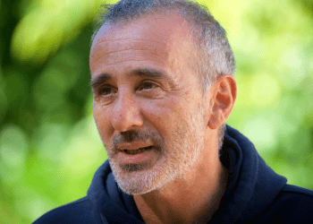 VIDÉO – « Je souffre un peu… » : Elie Semoun évoque son grand regret dans sa carrière