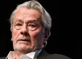 Alain Delon placé sous curatelle renforcée : l'identité de son curateur dévoilée (ZAPTV) 2 Alain Delon placé sous curatelle renforcée : l'identité de son curateur dévoilée (ZAPTV) Alain Delon placé sous curatelle renforcée : l’identité de son curateur dévoilée (ZAPTV)