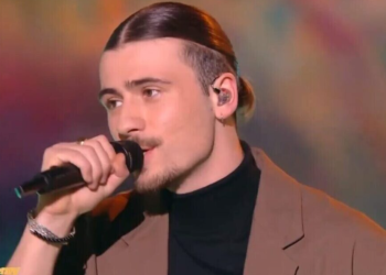 Pierre Garnier (Star Academy) a bien failli ne pas faire l’émission : sa mère en dit plus ! 16 Pierre Garnier (Star Academy) a bien failli ne pas faire l’émission : sa mère en dit plus ! Pierre Garnier (Star Academy) a bien failli ne pas faire l’émission : sa mère en dit plus !