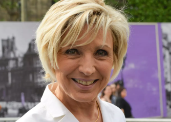 Évelyne Dhéliat : quel est son salaire annuel à 75 ans ? 8 Évelyne Dhéliat : quel est son salaire annuel à 75 ans ? Évelyne Dhéliat : quel est son salaire annuel à 75 ans ?