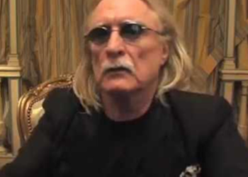 Mort de Christophe : son frère Gérard Bevilacqua “profondément choqué” par son enterrement