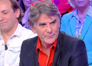 « J&rsquo;ai été ba*sé » : Tex, en colère, revient sur les conditions de son licenciement sur France Télévisions (ZAPTV)
