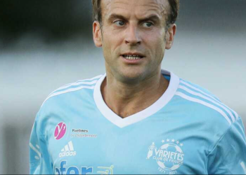 Quand Emmanuel Macron mouille le maillot… pour Brigitte Macron !