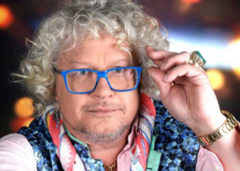 Pierre-Jean Chalençon : son luxueux “palais” mis aux enchères pour une somme pharaonique 17 Pierre-Jean Chalençon : son luxueux “palais” mis aux enchères pour une somme pharaonique Pierre-Jean Chalençon : son luxueux “palais” mis aux enchères pour une somme pharaonique