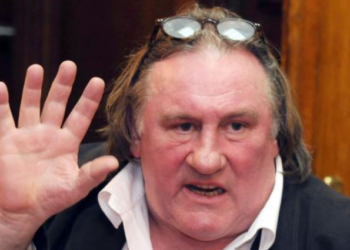 Gérard Depardieu accusé d’agressions sexuelles : l’acteur sera jugé en octobre 2024 8 Gérard Depardieu accusé d’agressions sexuelles : l’acteur sera jugé en octobre 2024 Gérard Depardieu accusé d’agressions sexuelles : l’acteur sera jugé en octobre 2024