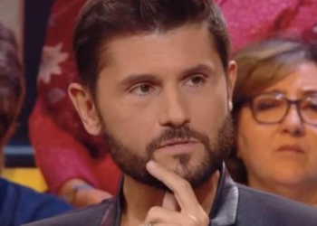« Toujours difficile de voir votre ex avec un autre » : Christophe Beaugrand répond à Benjamin Castaldi concernant Secret Story (ZAPTV) 5 « Toujours difficile de voir votre ex avec un autre » : Christophe Beaugrand répond à Benjamin Castaldi concernant Secret Story (ZAPTV) « Toujours difficile de voir votre ex avec un autre » : Christophe Beaugrand répond à Benjamin Castaldi concernant Secret Story (ZAPTV)