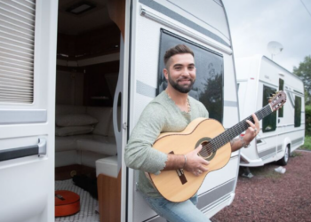 « Je suis venu vous dire... » : Kendji Girac donne plus de détails sur son état de santé actuel 11 « Je suis venu vous dire... » : Kendji Girac donne plus de détails sur son état de santé actuel Kendji Girac, sa compagne Soraya se remémore leurs débuts : “On passait des moments fort et géniaux”