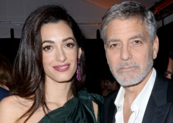 George Clooney : sa demande en mariage à Amal ne s’est pas passée comme prévu… 17 George Clooney : sa demande en mariage à Amal ne s’est pas passée comme prévu… George Clooney : sa demande en mariage à Amal ne s’est pas passée comme prévu…