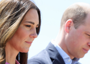 Kate Middleton et William : “Je pense qu’ils vivent un enfer” témoigne une proche 12 Kate Middleton et William : “Je pense qu’ils vivent un enfer” témoigne une proche Kate Middleton et William : “Je pense qu’ils vivent un enfer” témoigne une proche