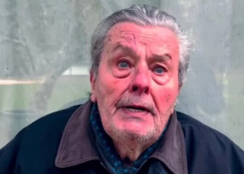 « Je refuse de… » : Alain Delon rejette catégoriquement cette demande d&rsquo;un scénariste