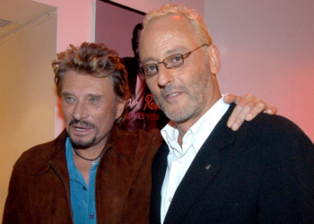 Jean Reno : cette leçon d&rsquo;humilité que Johnny Hallyday lui a transmise bien avant sa disparition