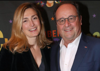 Julie Gayet gênée face à une question très intime sur sa relation avec François Hollande, l&rsquo;actrice ne se démonte pas et répond
