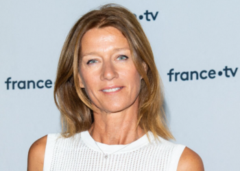 Carole Gaessler effondrée : elle fond en larmes en se confiant sur le décès de son amour de jeunesse