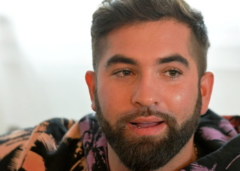 VIDEO « Il faut remettre Kendji sur un rail » : Estelle Denis recadre un intervenant après un propos très maladroit sur le chanteur