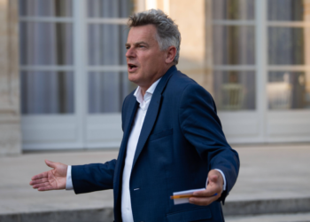 « J’ai pleuré » : Fabien Roussel traumatisé, sa fille a été touchée par un cancer à seulement 9 ans