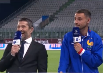 « On ne filme pas la bonne personne » : cet énorme fail de TF1 face à Jonathan Clauss, Bixente Lizarazu en fou rire
