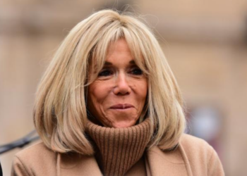 Brigitte Macron : ce moment gênant où elle a tenté de prendre la main de la reine Camilla… mais qu&rsquo;elle a refusée