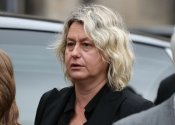 Suite à l'annonce de son divorce avec Paul Belmondo, Luana Belmondo sort du silence : "Je suis profondément sous le choc" 15 Suite à l'annonce de son divorce avec Paul Belmondo, Luana Belmondo sort du silence : "Je suis profondément sous le choc" Suite à l’annonce de son divorce avec Paul Belmondo, Luana Belmondo sort du silence : « Je suis profondément sous le choc »