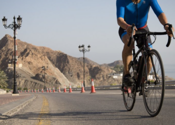 Son père était au volant : un cycliste de 20 ans perd la vie après avoir été percuté par son père